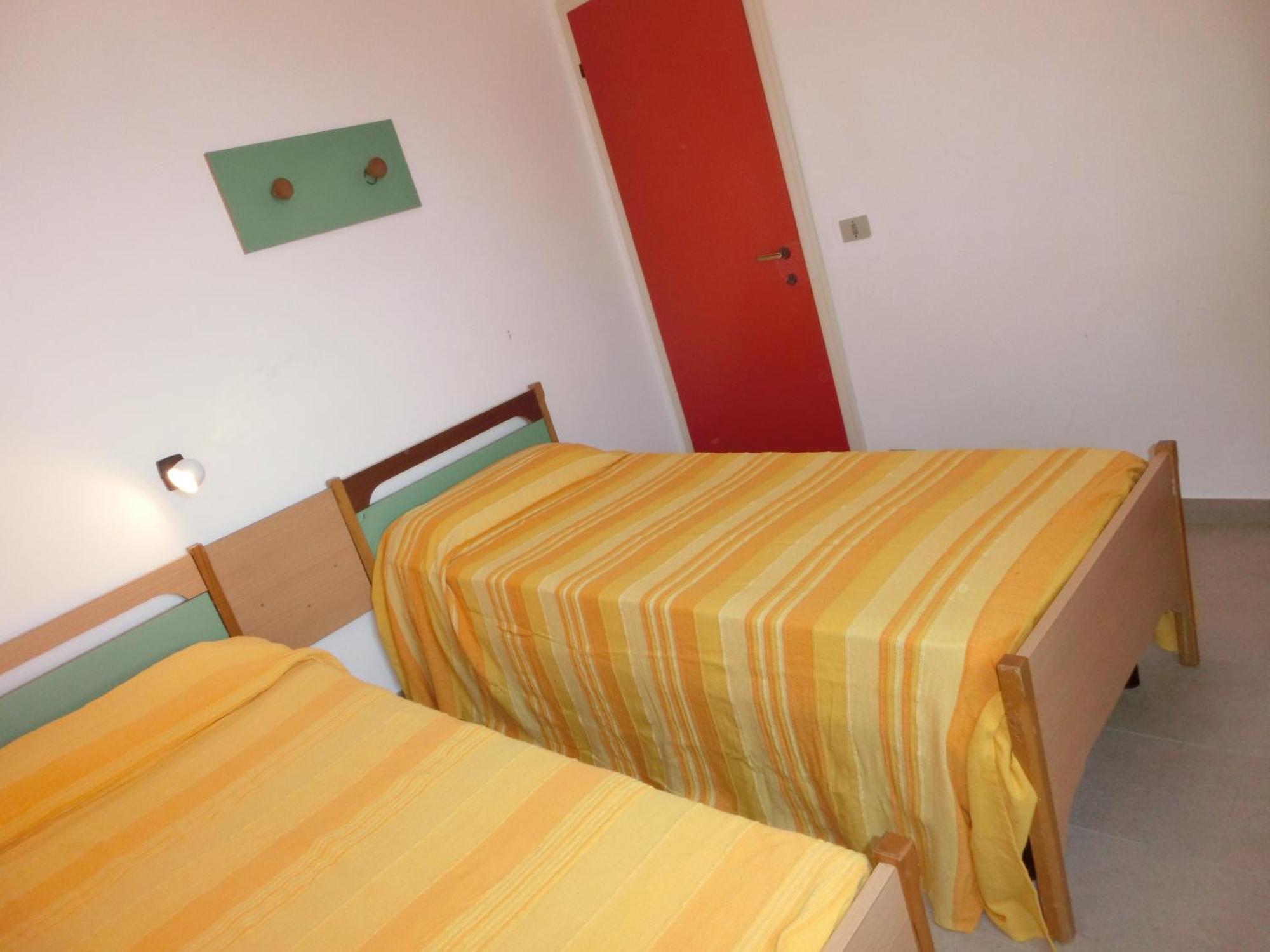 Adorable Flat For 6 Guests Next To Bibione Pineda Apartment ภายนอก รูปภาพ