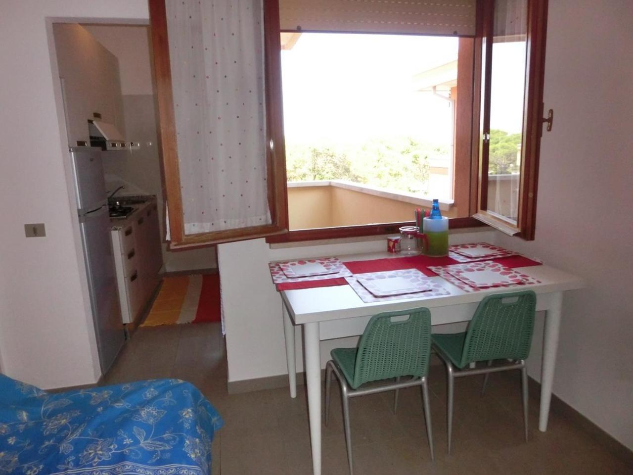 Adorable Flat For 6 Guests Next To Bibione Pineda Apartment ภายนอก รูปภาพ